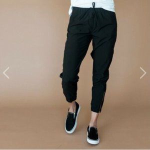 Albion Jetsetters Joggers Solid Black Womens Pants